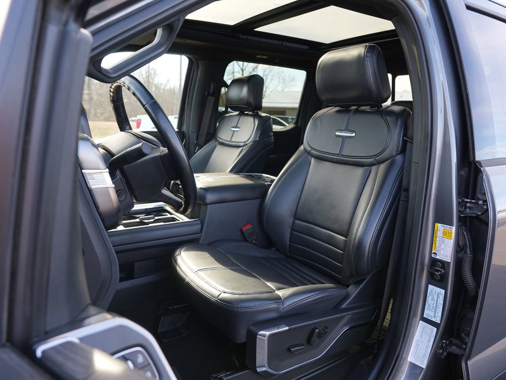 Used 2025 Ford F350 Platinum image 14