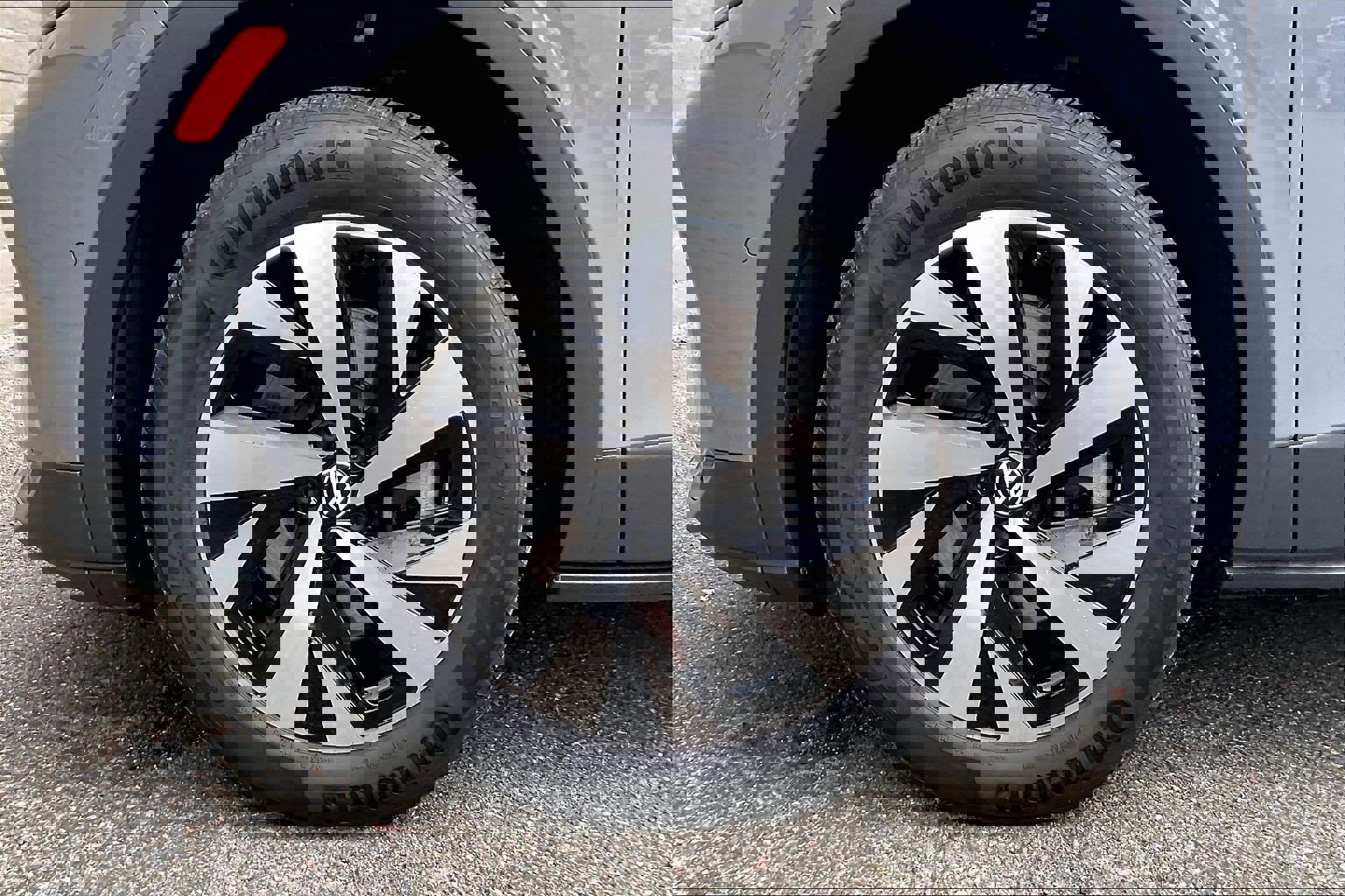 Certified 2023 Volkswagen ID.4 Pro image 7