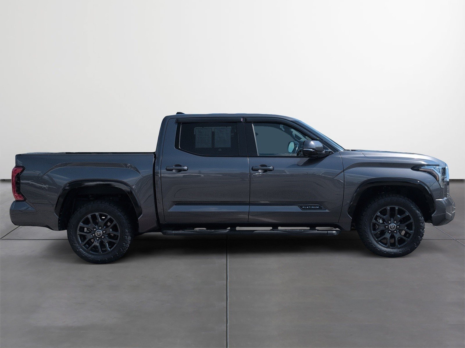 Used 2023 Toyota Tundra Platinum AWD/4WD image 6