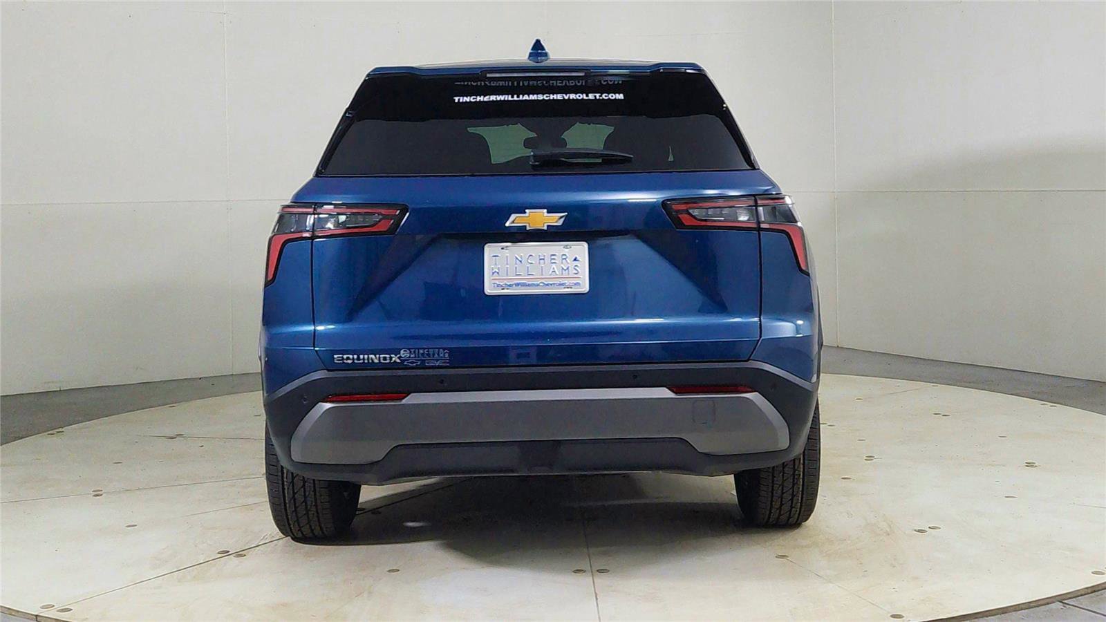 Used 2026 Chevrolet Equinox LT image 6