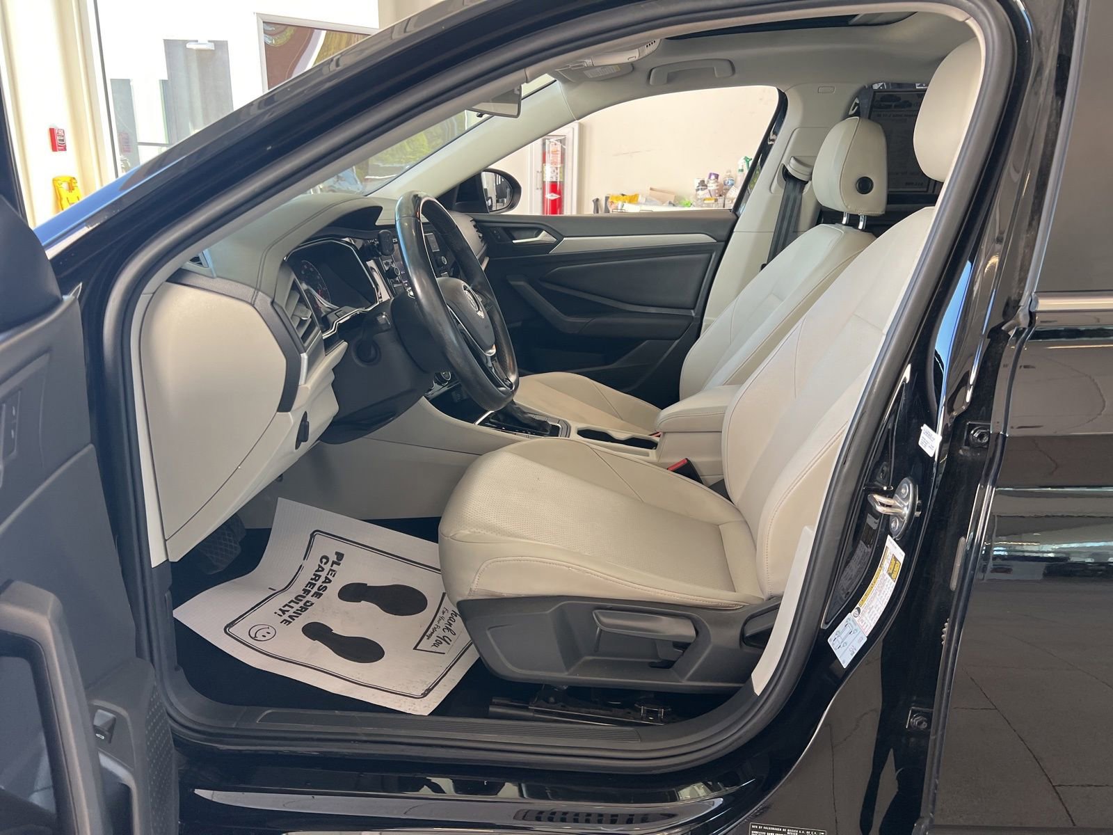 Used 2019 Volkswagen Jetta SE image 28