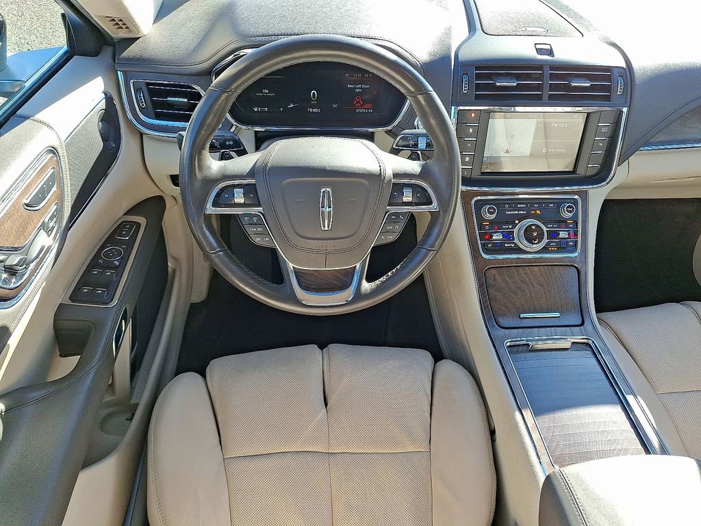 Used 2018 Lincoln Continental Reserve w/ Continental Climate Package image 2