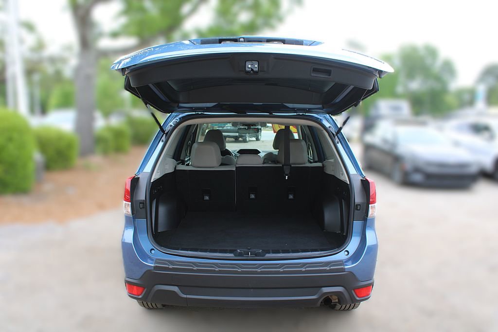 Used 2020 Subaru Forester Premium image 9