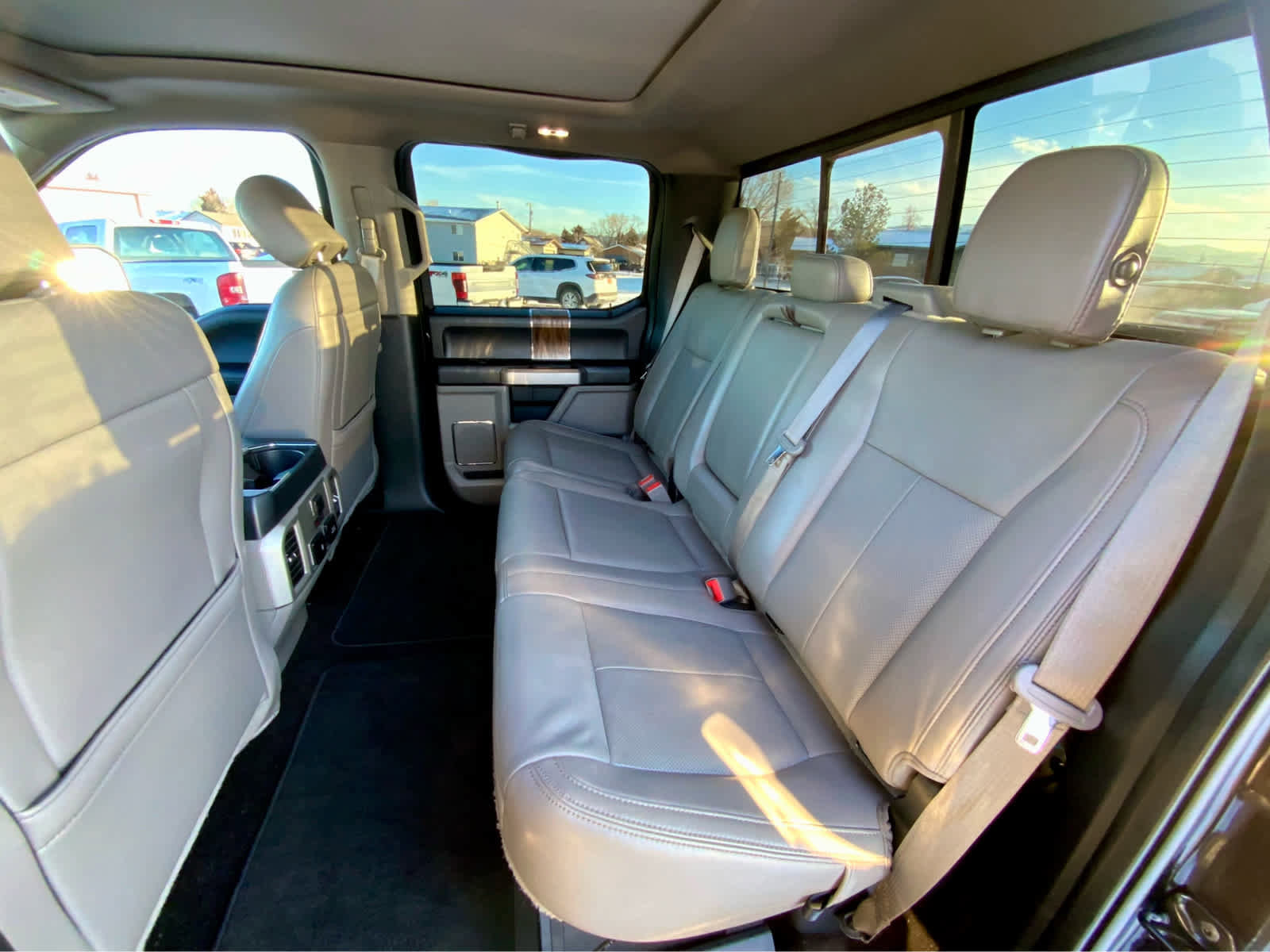 Used 2019 Ford F150 Lariat w/ Equipment Group 502A Luxury image 23