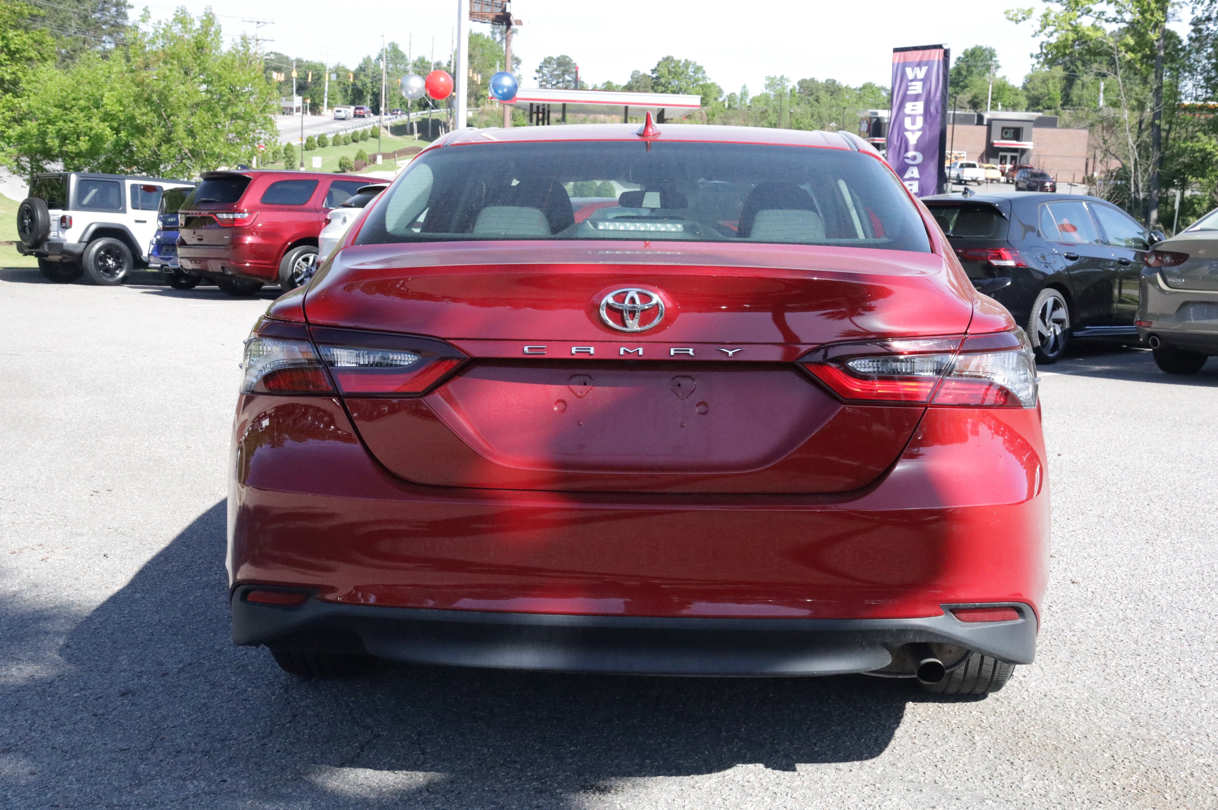 Used 2024 Toyota Camry LE FWD image 4