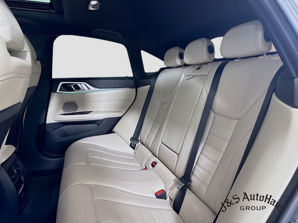 Used 2024 BMW i4 eDrive35 w/ Premium Package image 27