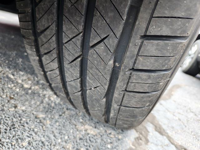 Used 2022 Mercedes-Benz GLC 300 4MATIC image 25