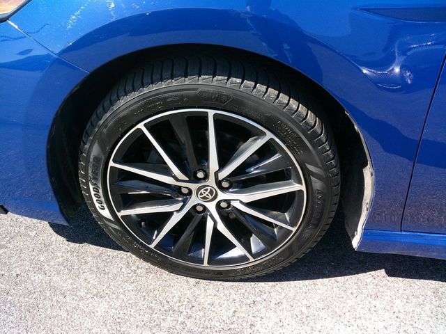 Used 2023 Toyota Camry SE image 9