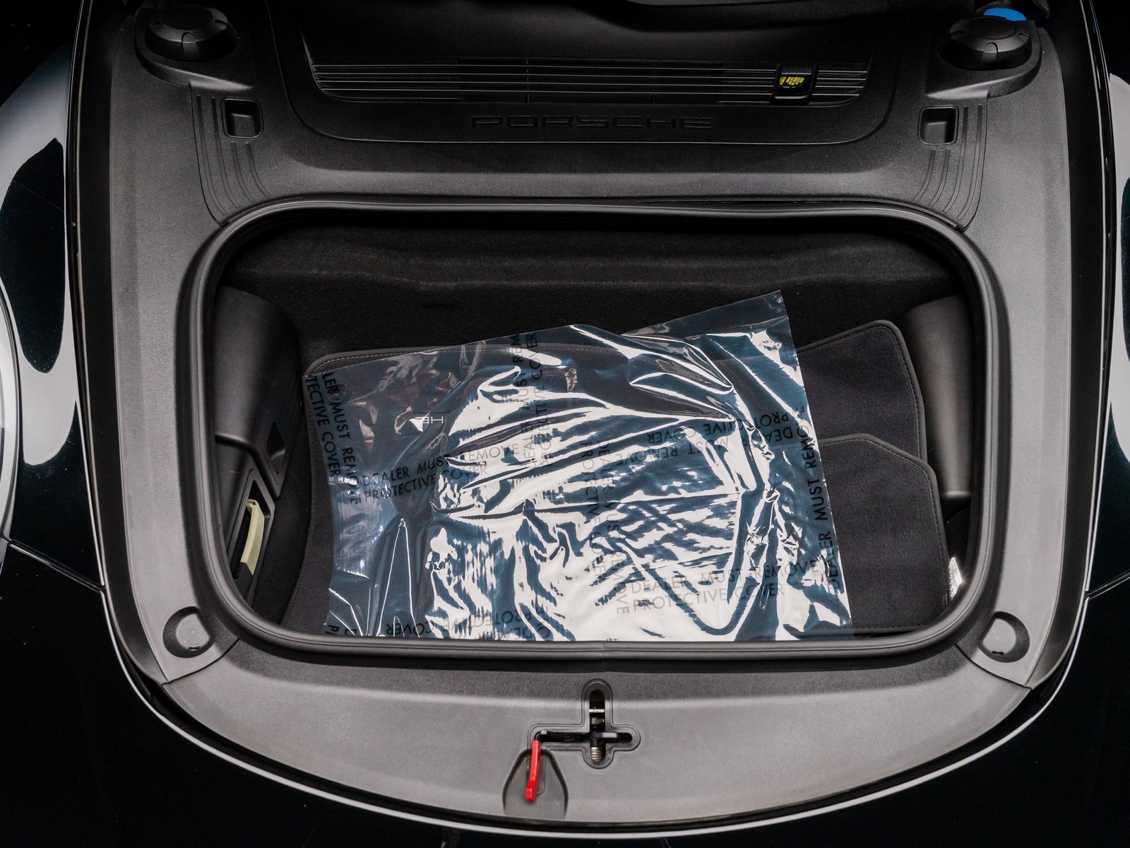 Used 2018 Porsche 911 Carrera 4S image 32