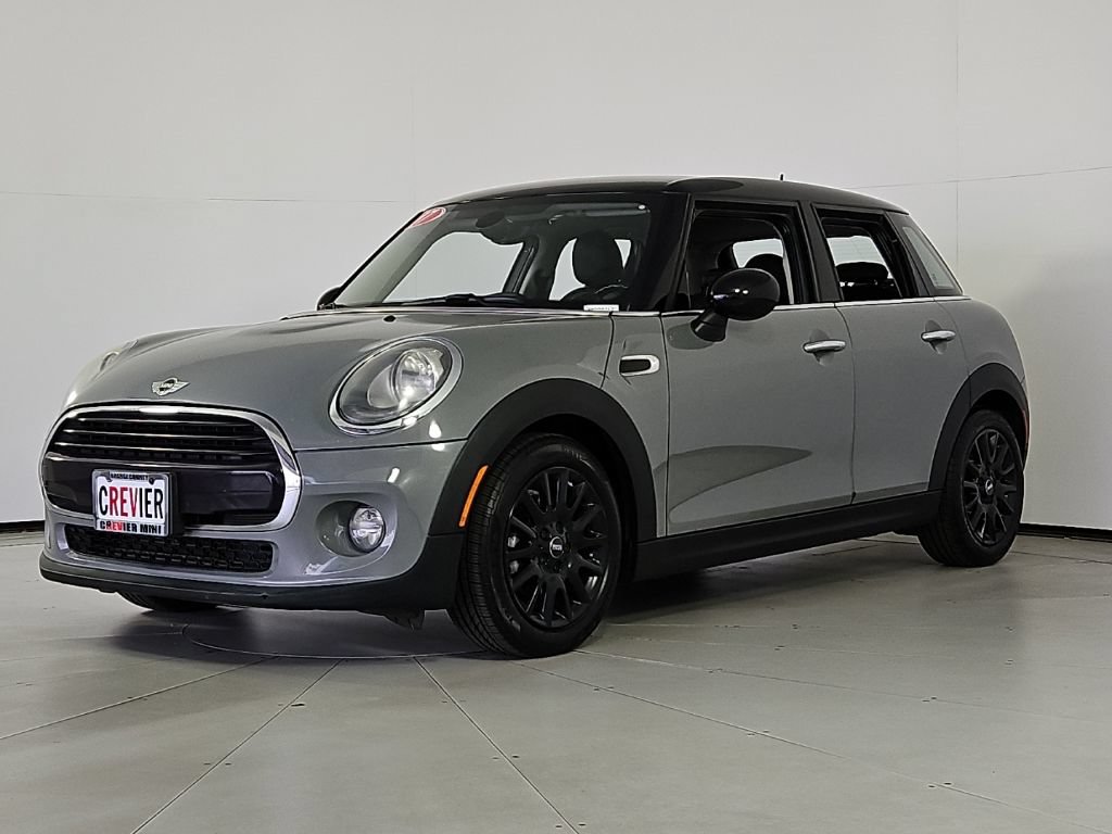 Used 2017 MINI Cooper 4-Door Hardtop FWD image 2