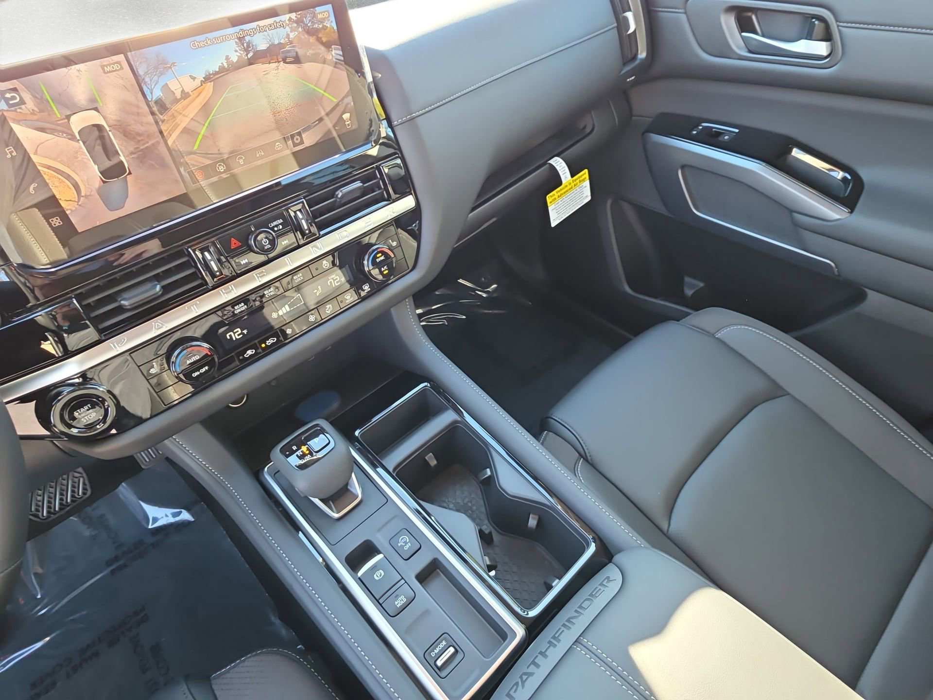 New 2026 Nissan Pathfinder SL FWD image 24