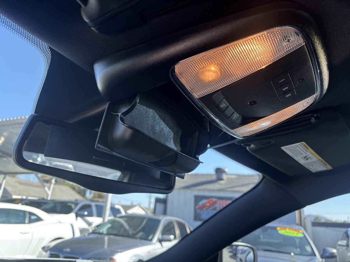 Used 2014 Chrysler 300 S w/ Light Group image 18