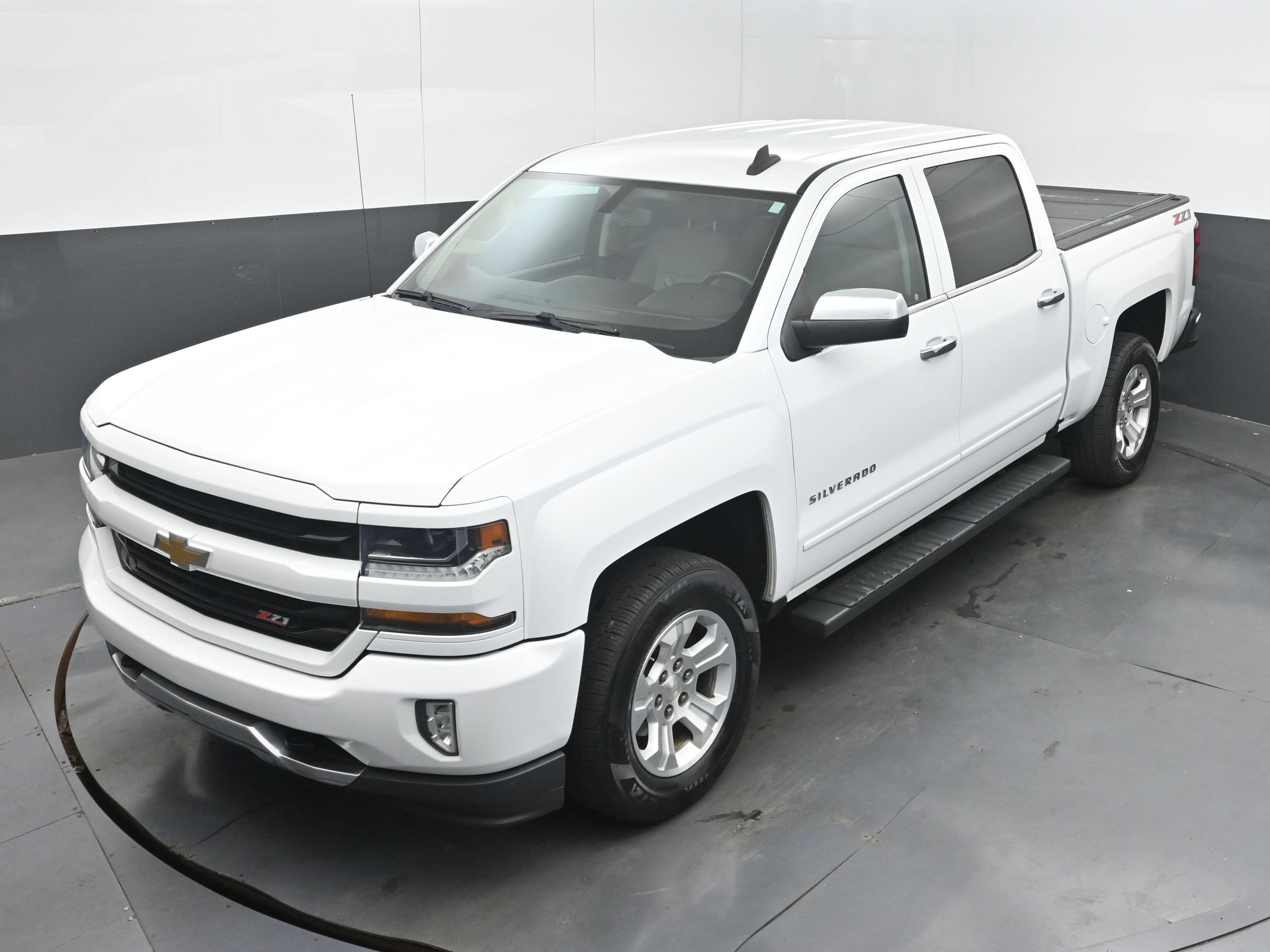 Used 2018 Chevrolet Silverado 1500 LT w/ All Star Edition AWD/4WD image 28