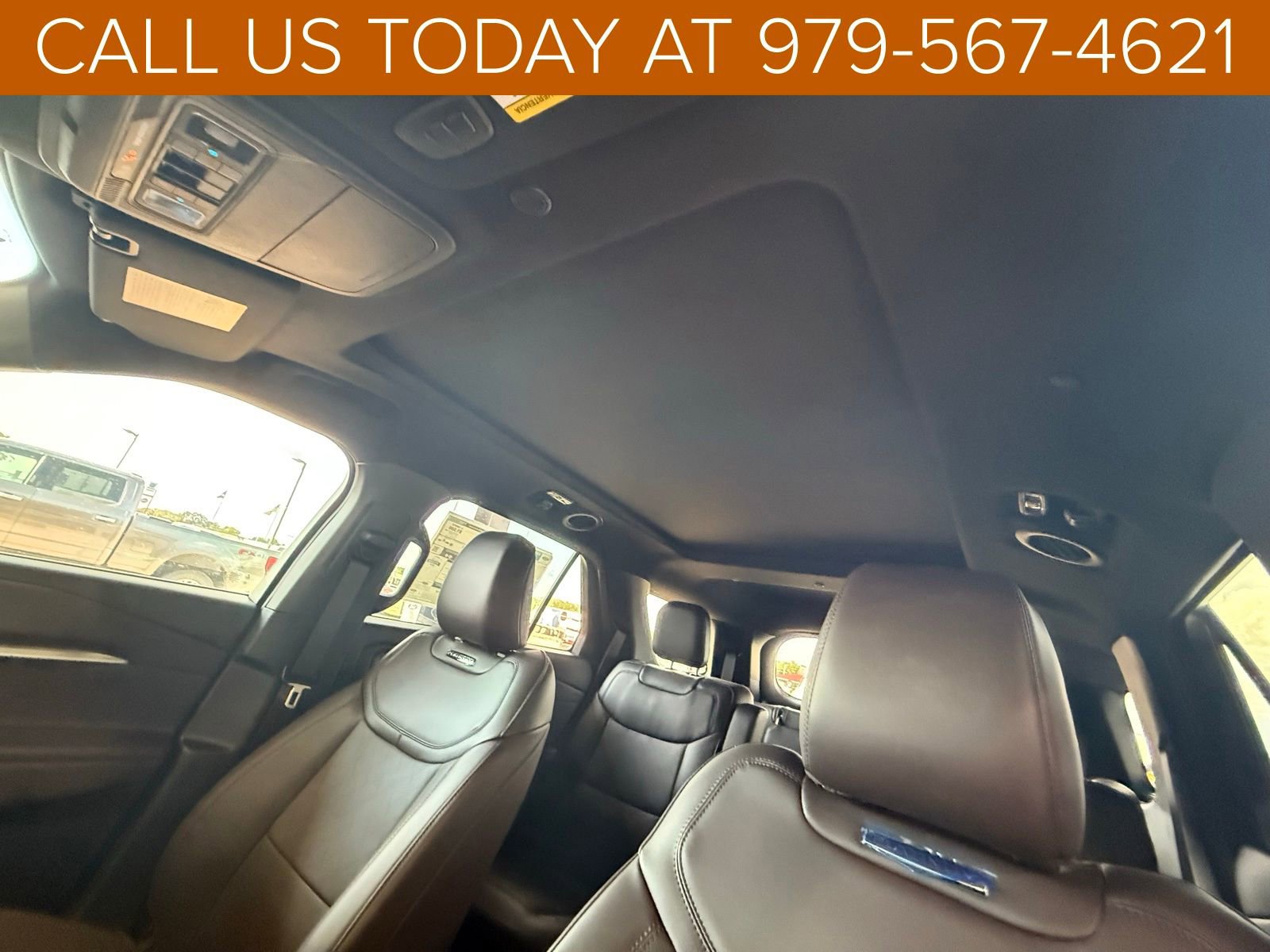 New 2025 Ford Explorer Platinum image 14