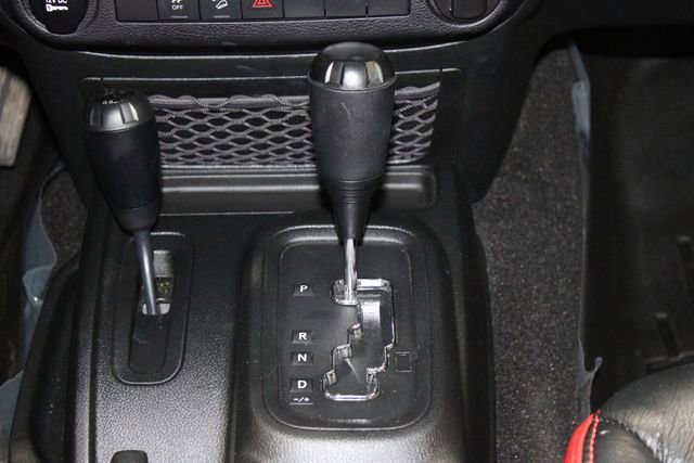 Used 2017 Jeep Wrangler Unlimited Sport image 27