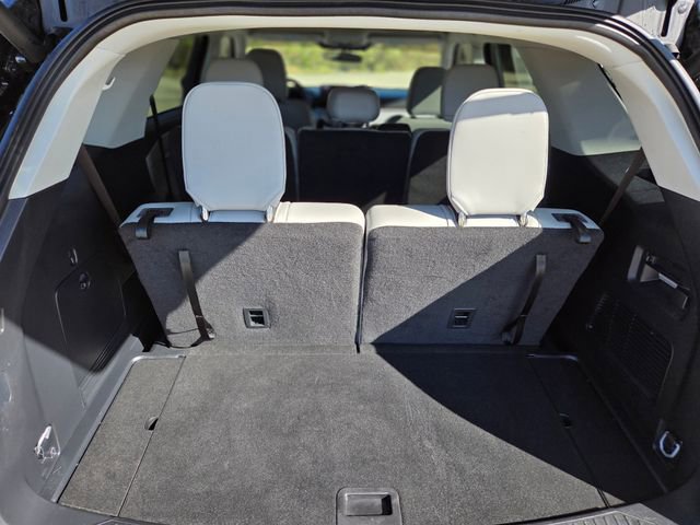 Used 2025 Ford Explorer Active w/ Active Comfort Package image 5