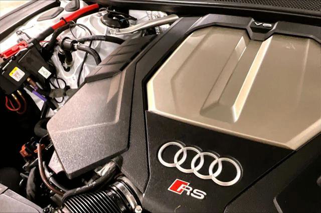 Used 2025 Audi RS 7 Performance w/ Matte Carbon Package AWD/4WD image 31