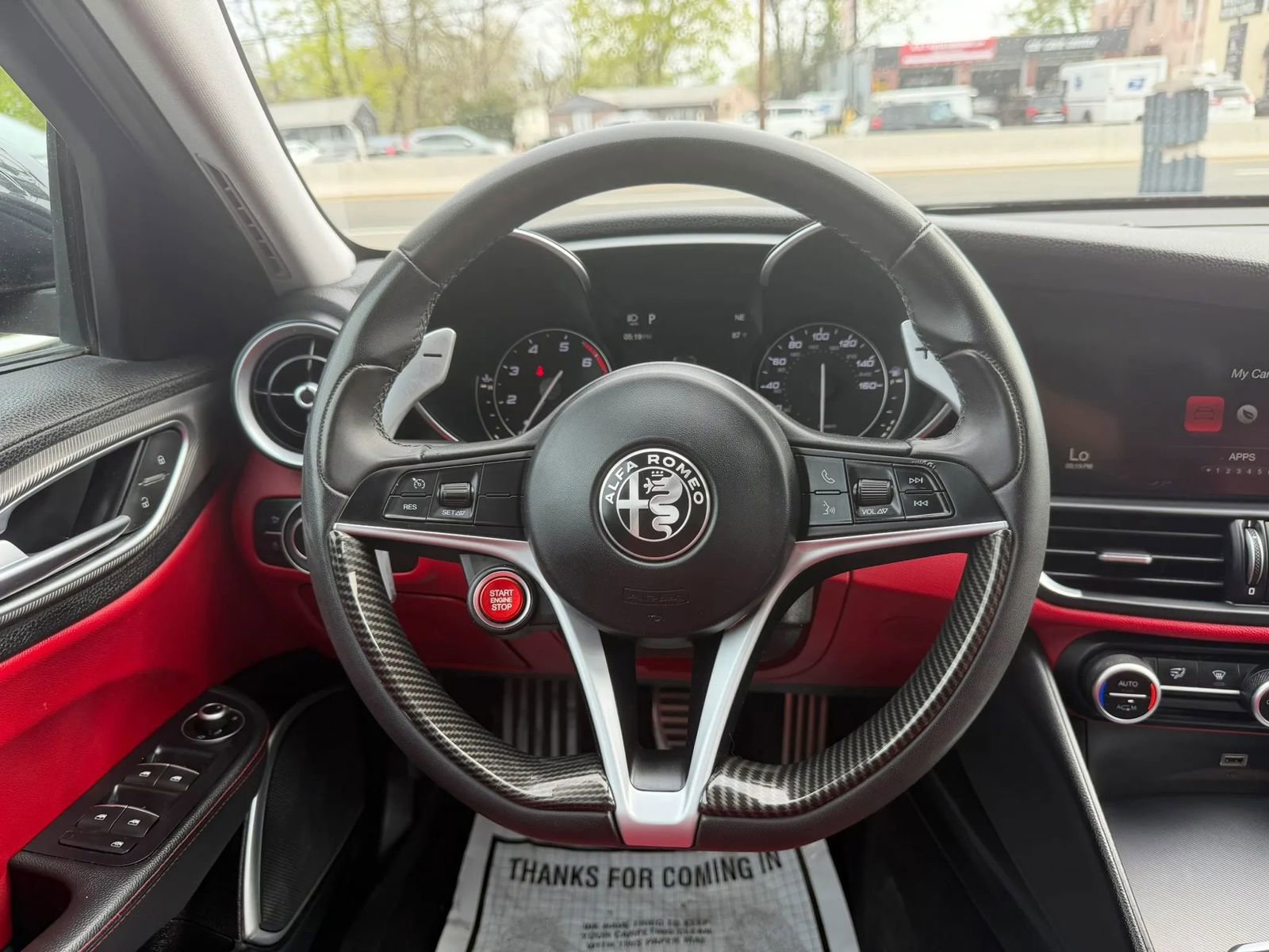 Used 2017 Alfa Romeo Giulia w/ Sport Appearance Package image 19