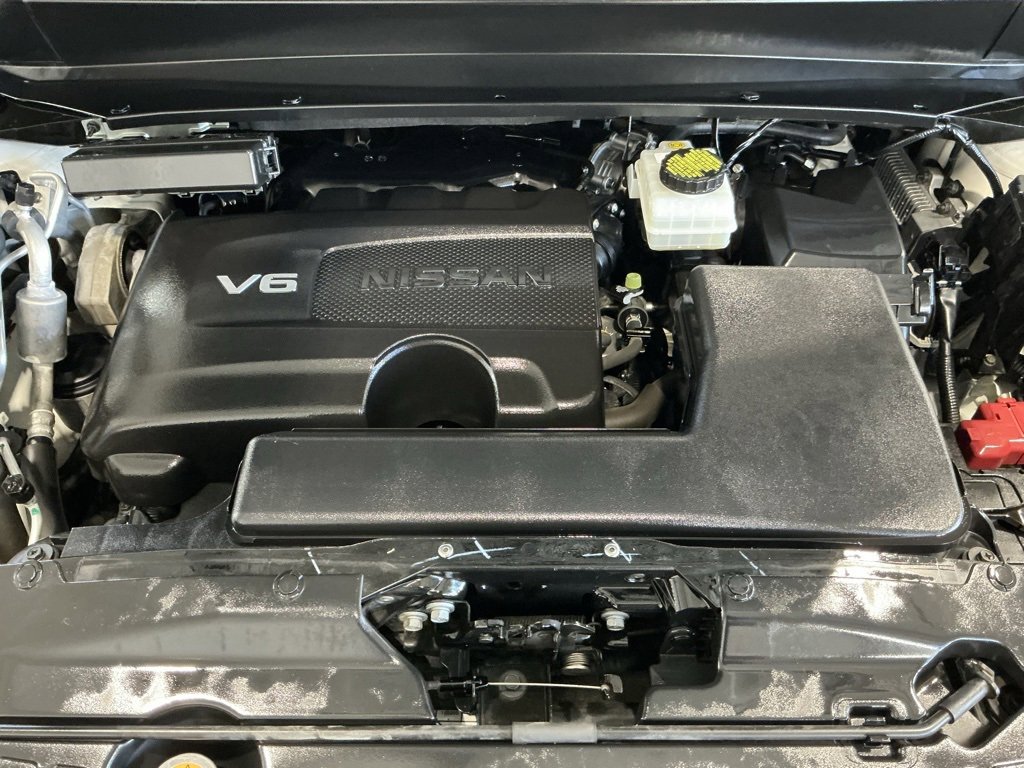 Used 2018 Nissan Pathfinder SV image 29