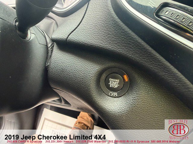 Used 2019 Jeep Cherokee Limited w/ Luxury Group AWD/4WD image 29