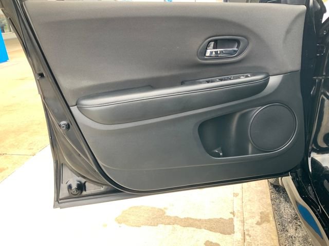 Used 2022 Honda HR-V Sport image 14