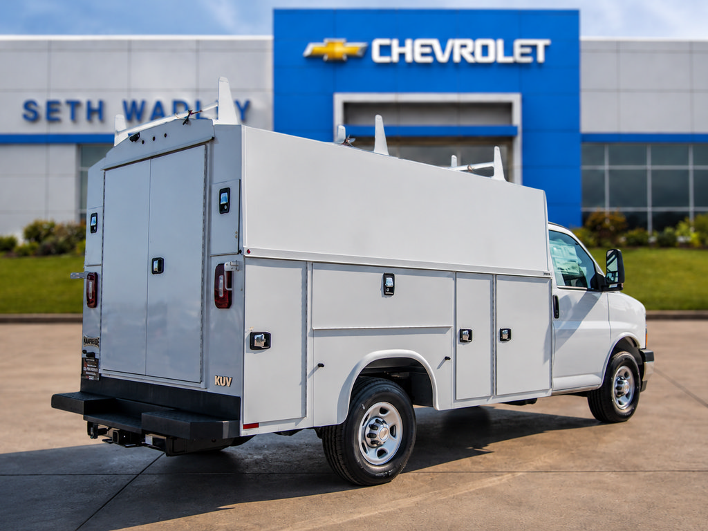 Used 2024 Chevrolet Express 3500 w/ Power Convenience Package RWD image 5