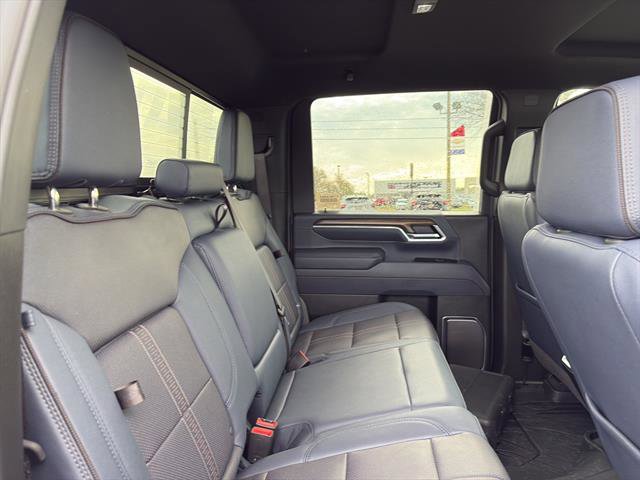 Used 2025 Chevrolet Silverado 3500 High Country w/ Technology Package image 4