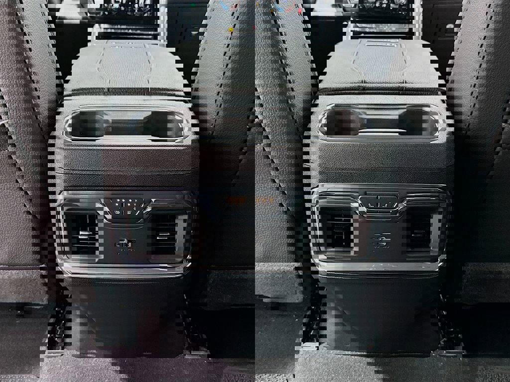 New 2026 GMC Sierra 2500 Denali w/ Denali Reserve Package image 26