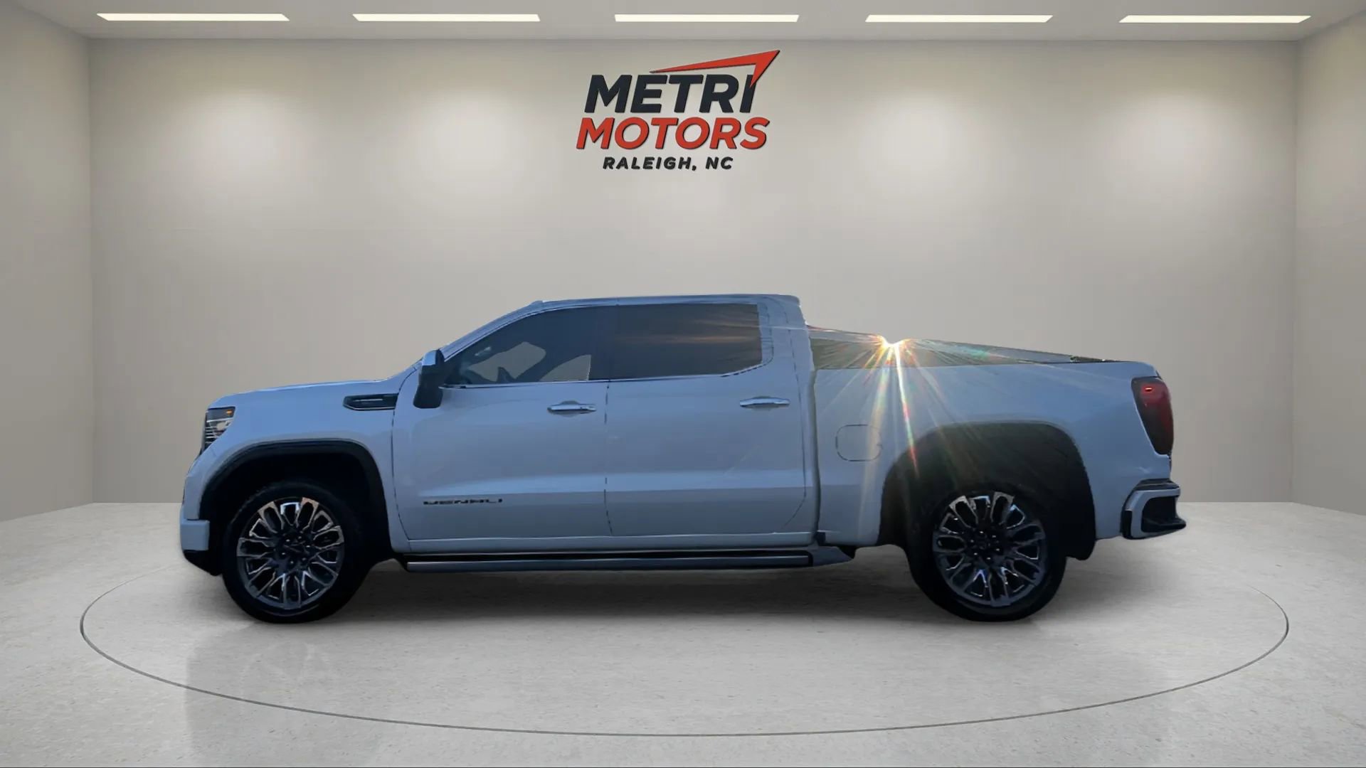 Used 2023 GMC Sierra 1500 Denali Ultimate image 6