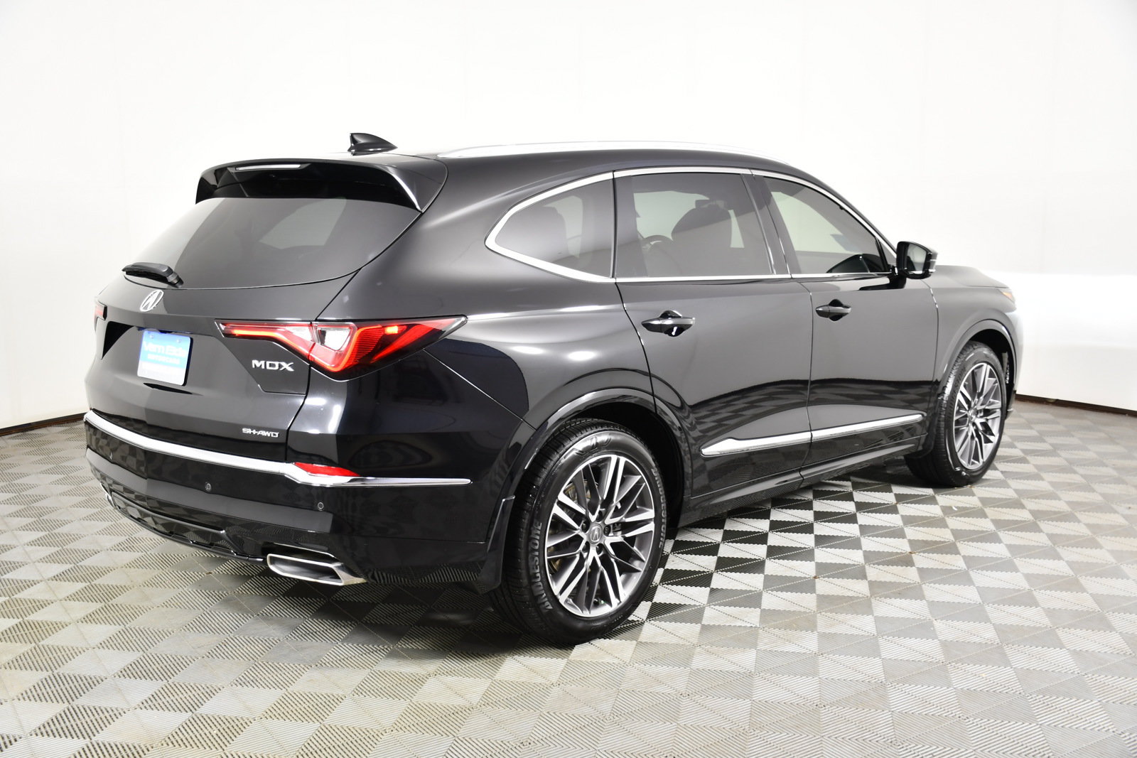 Certified 2025 Acura MDX w/ Advance Package AWD/4WD image 5