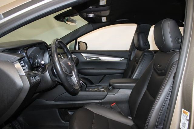 Certified 2023 Cadillac XT5 Luxury AWD/4WD image 8