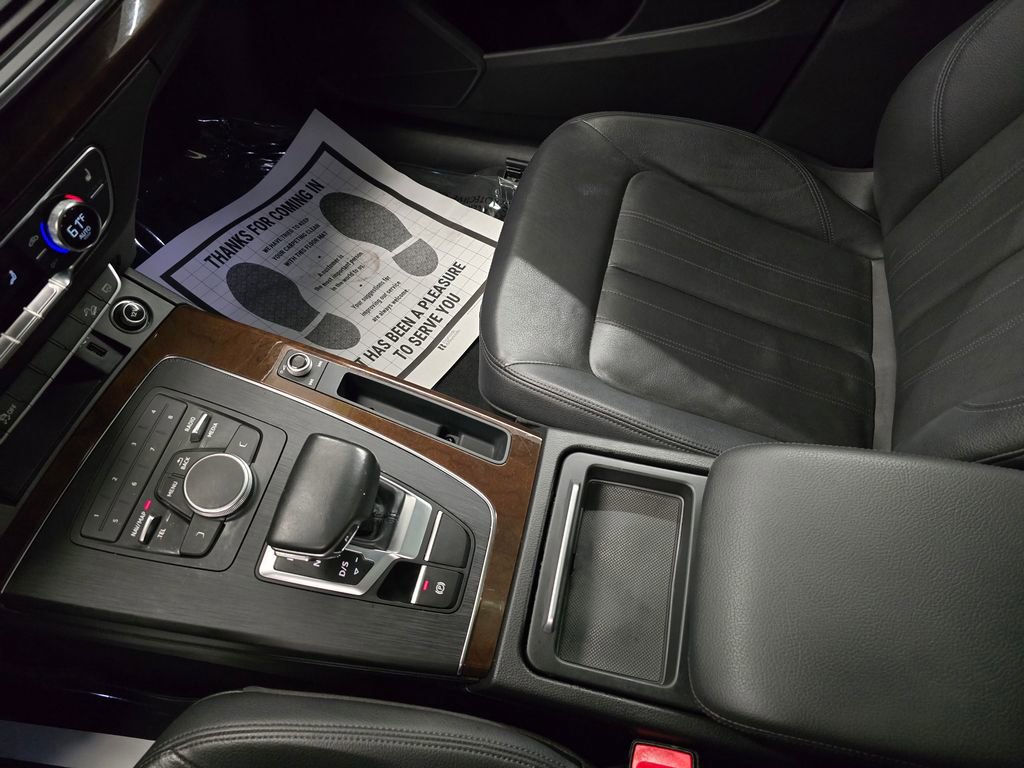 Used 2019 Audi Q5 2.0T Premium w/ Convenience Package image 24