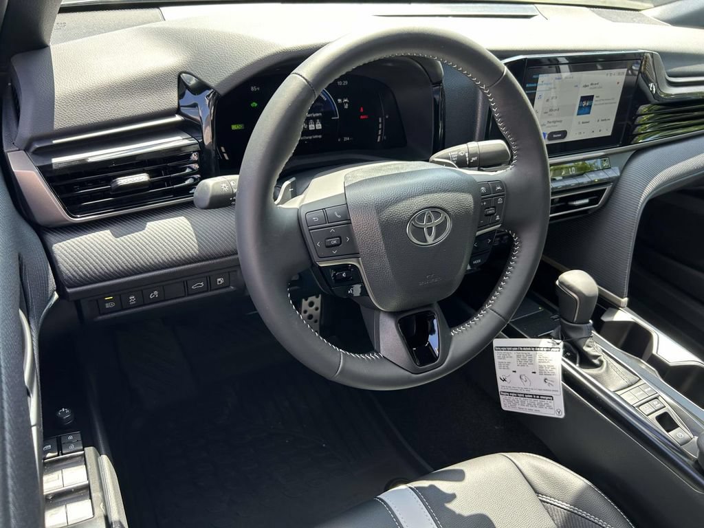 Used 2026 Toyota Camry SE FWD image 12