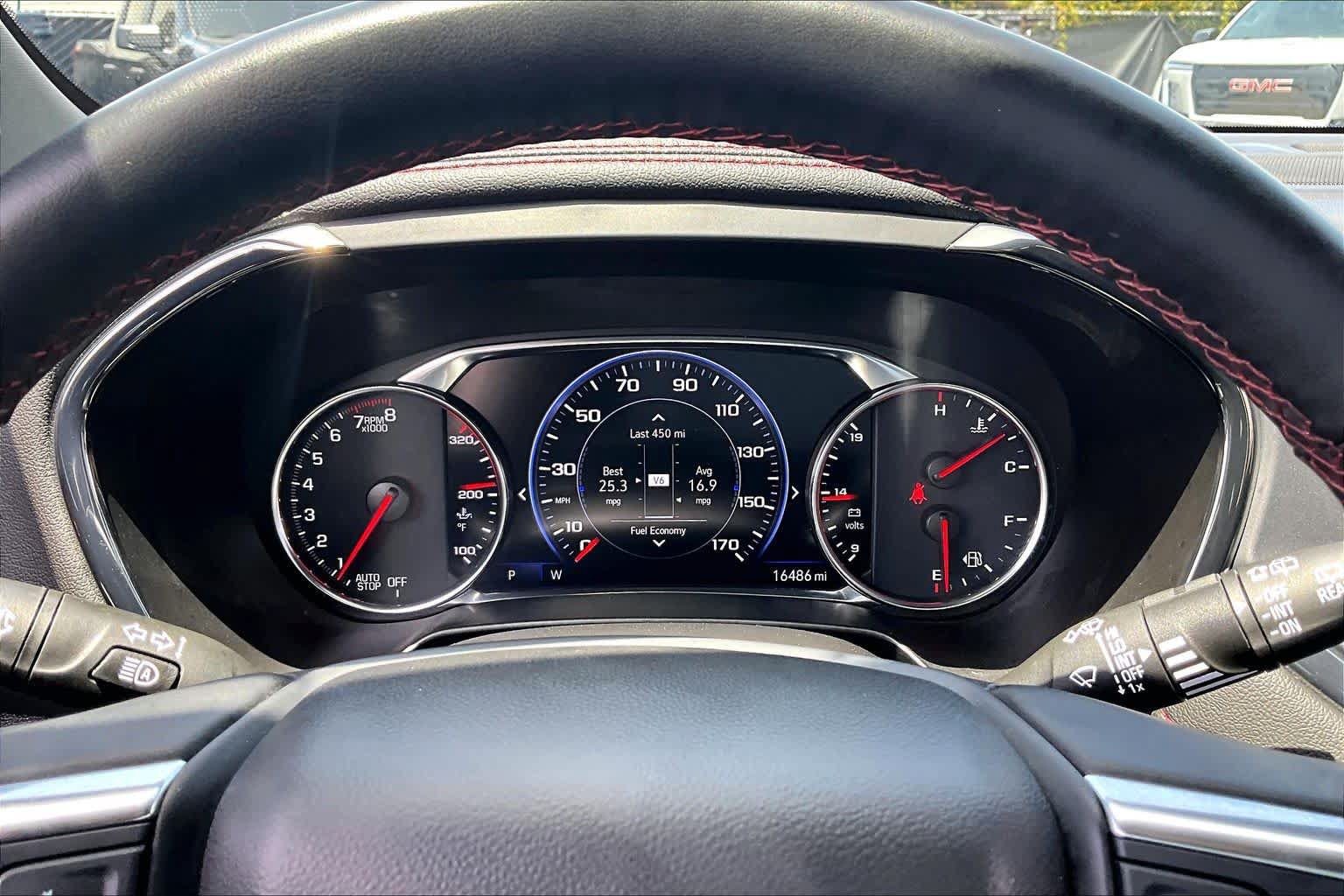 Used 2025 Chevrolet Blazer RS FWD image 26
