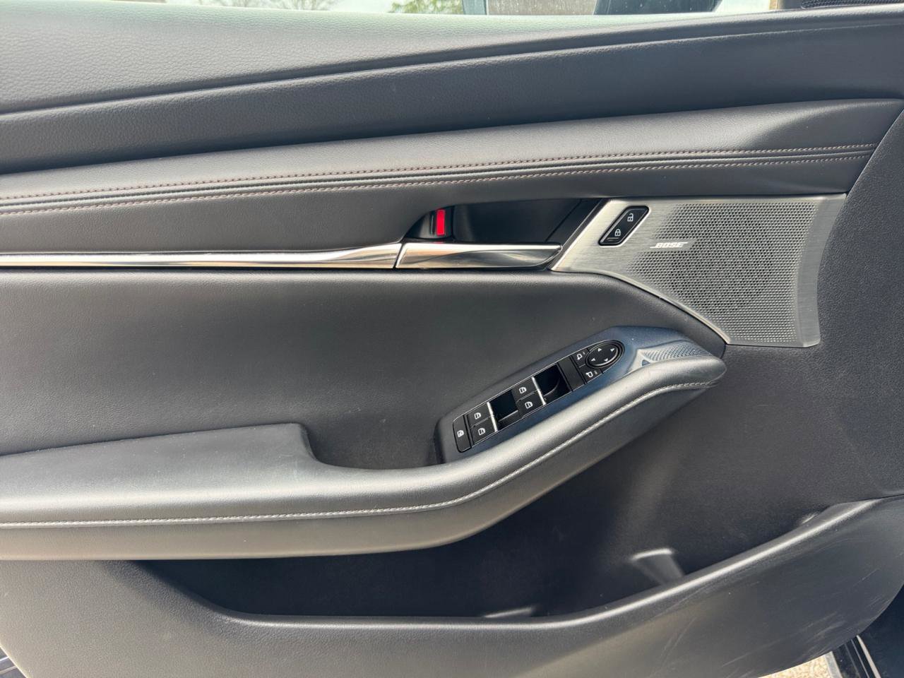 Used 2020 MAZDA MAZDA3 AWD Sedan w/ Preferred Package image 22