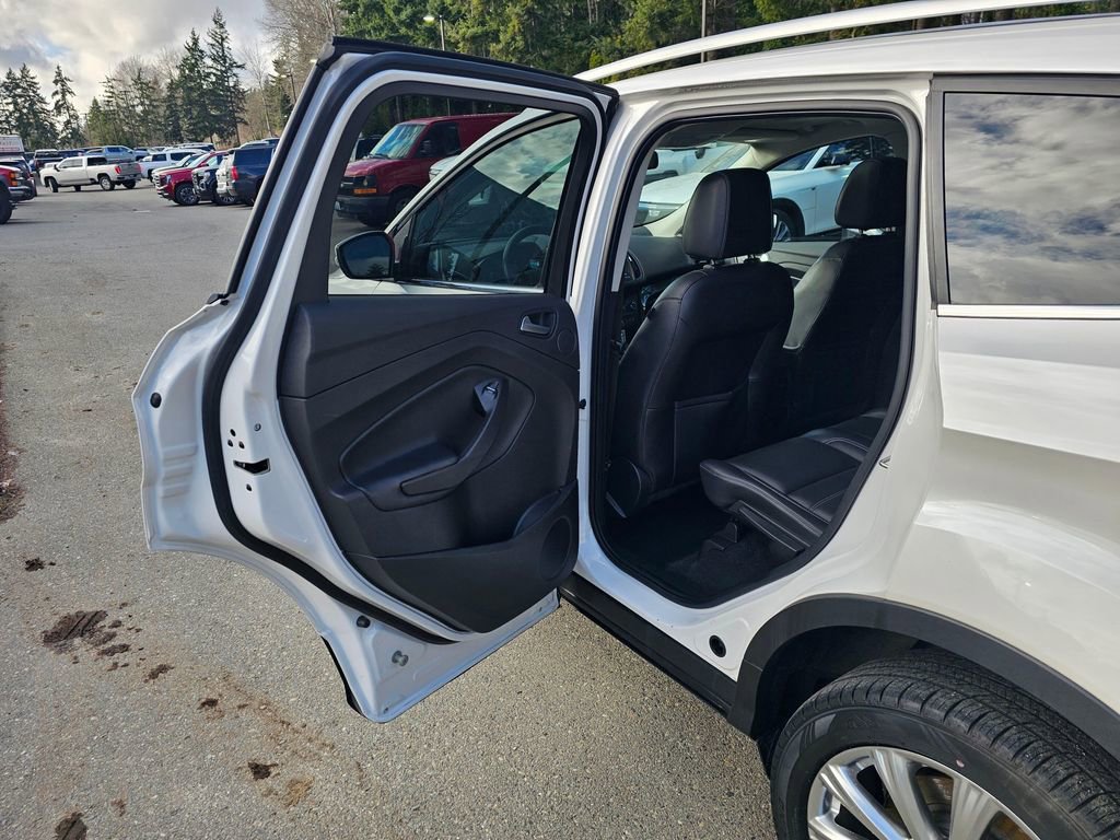 Used 2017 Ford Escape Titanium w/ Equipment Group 301A image 15