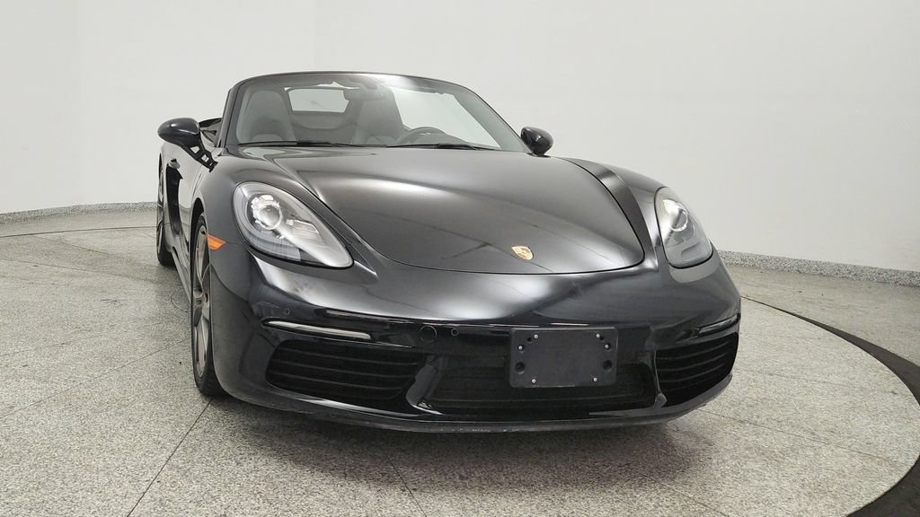 Used 2018 Porsche 718 Boxster S RWD image 8