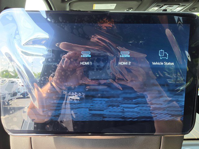 New 2026 Chevrolet Suburban High Country AWD/4WD image 27