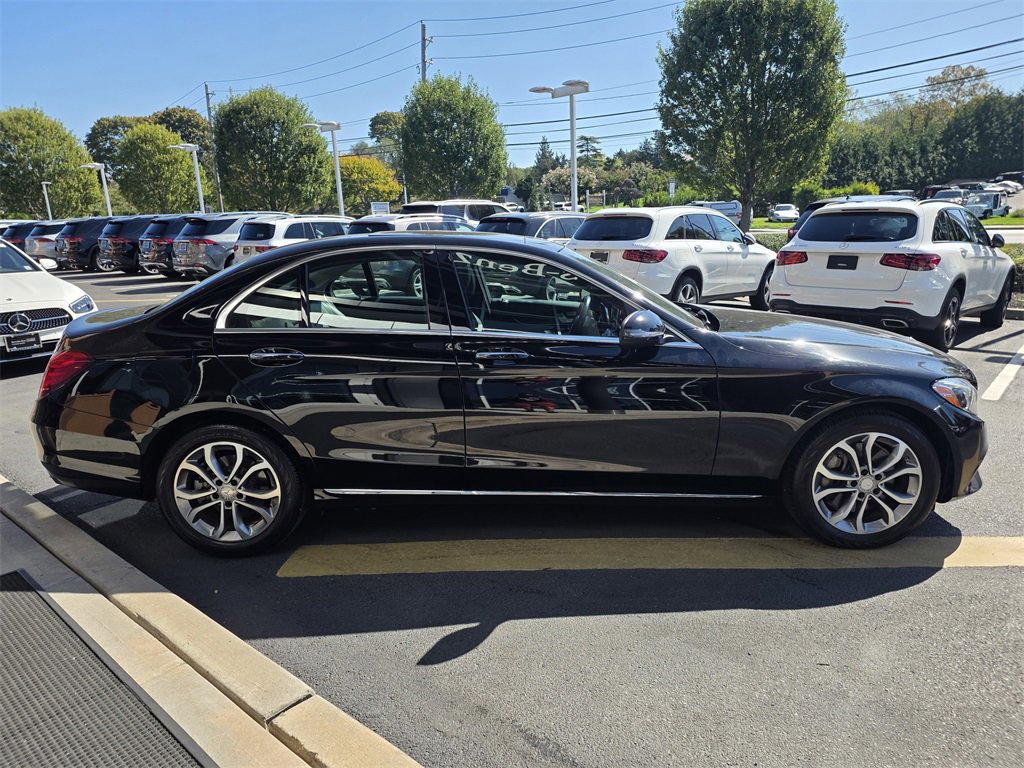 Used 2017 Mercedes-Benz C 300 4MATIC Sedan image 6
