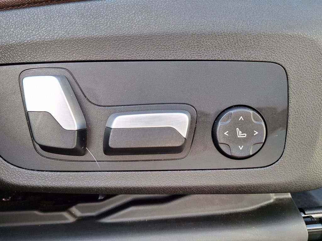 Used 2019 BMW X3 xDrive30i w/ Executive Package AWD/4WD image 27