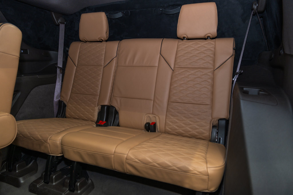 Used 2024 Cadillac Escalade Premium Luxury AWD/4WD image 35