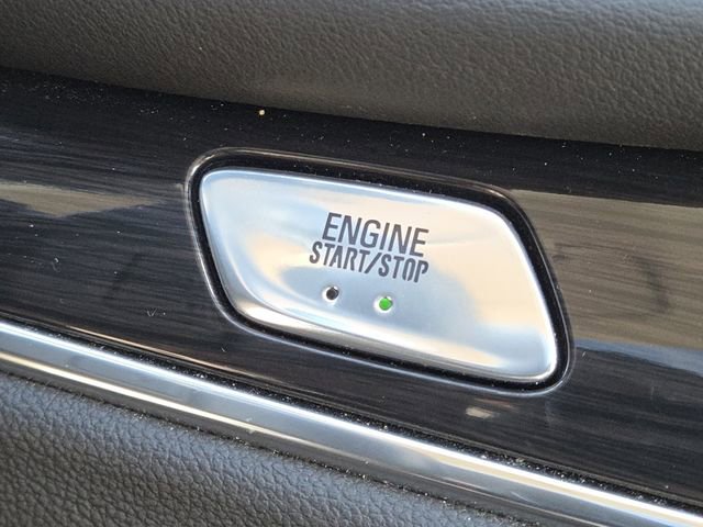 Used 2022 Buick Enclave Premium w/ Experience Buick Package AWD/4WD image 17