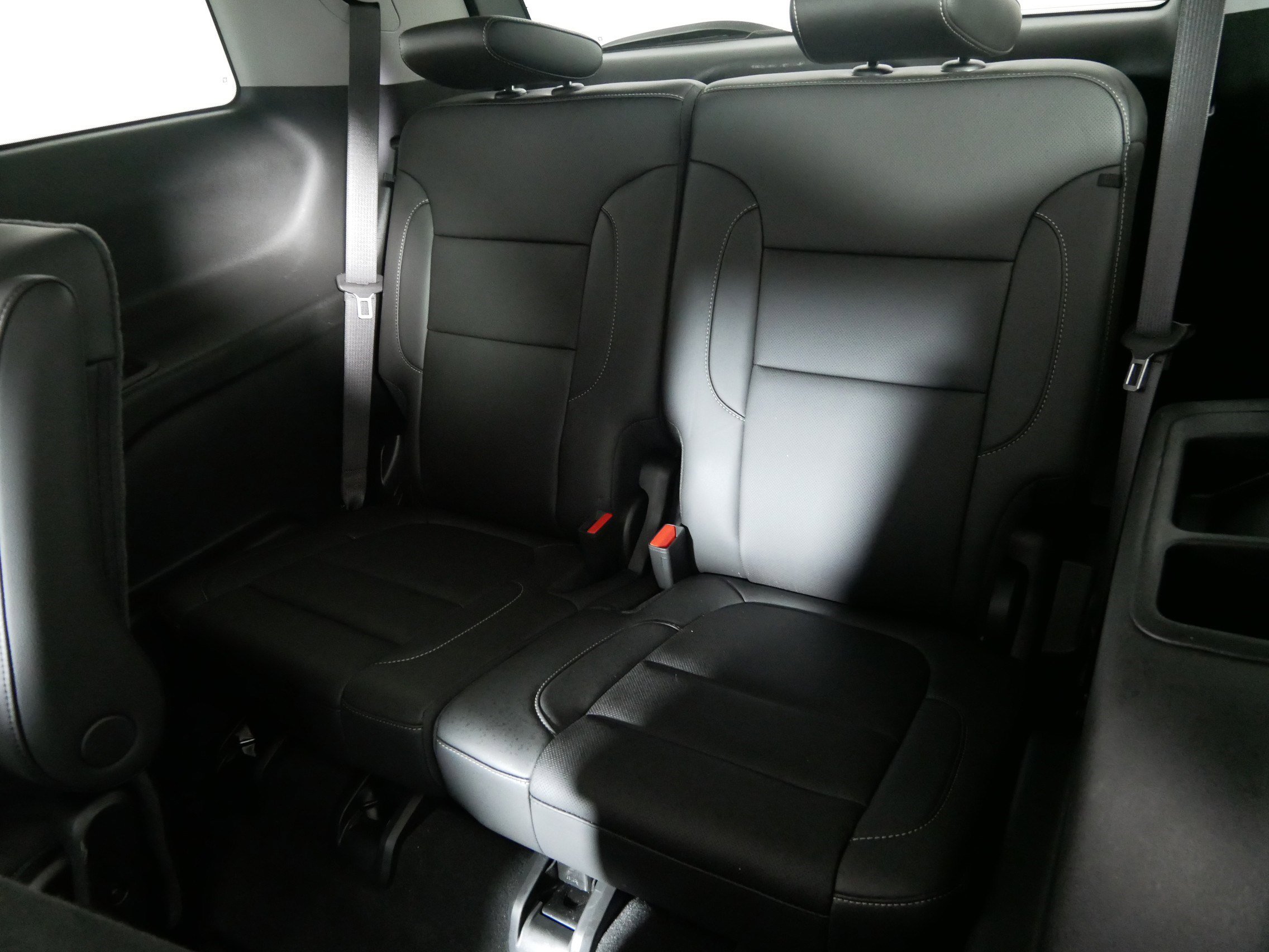 Used 2023 GMC Acadia SLT w/ Technology Package image 33