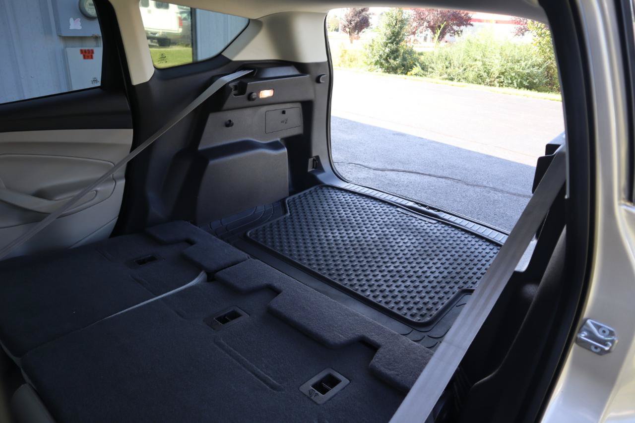 Used 2017 Ford Escape SE FWD image 43