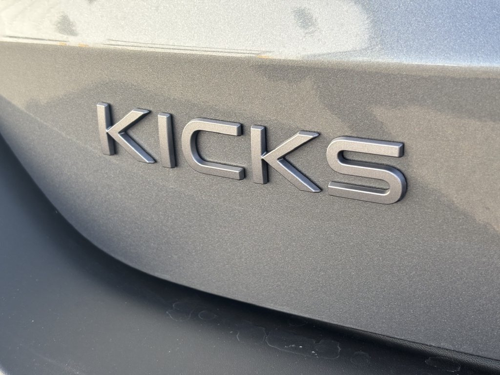 New 2027 Nissan Kicks SR AWD/4WD image 11