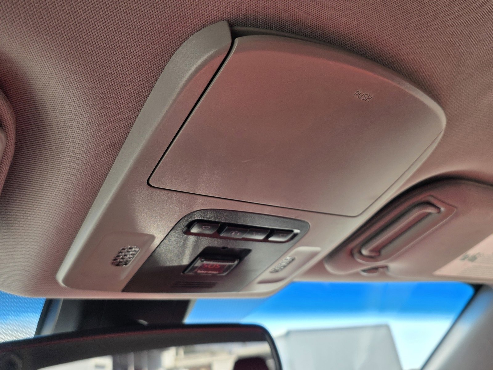 Used 2019 Toyota Camry XSE image 30