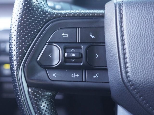 Certified 2025 Toyota Tacoma SR5 image 23