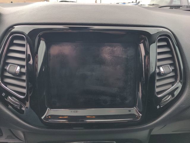 Used 2019 Jeep Compass Limited image 40