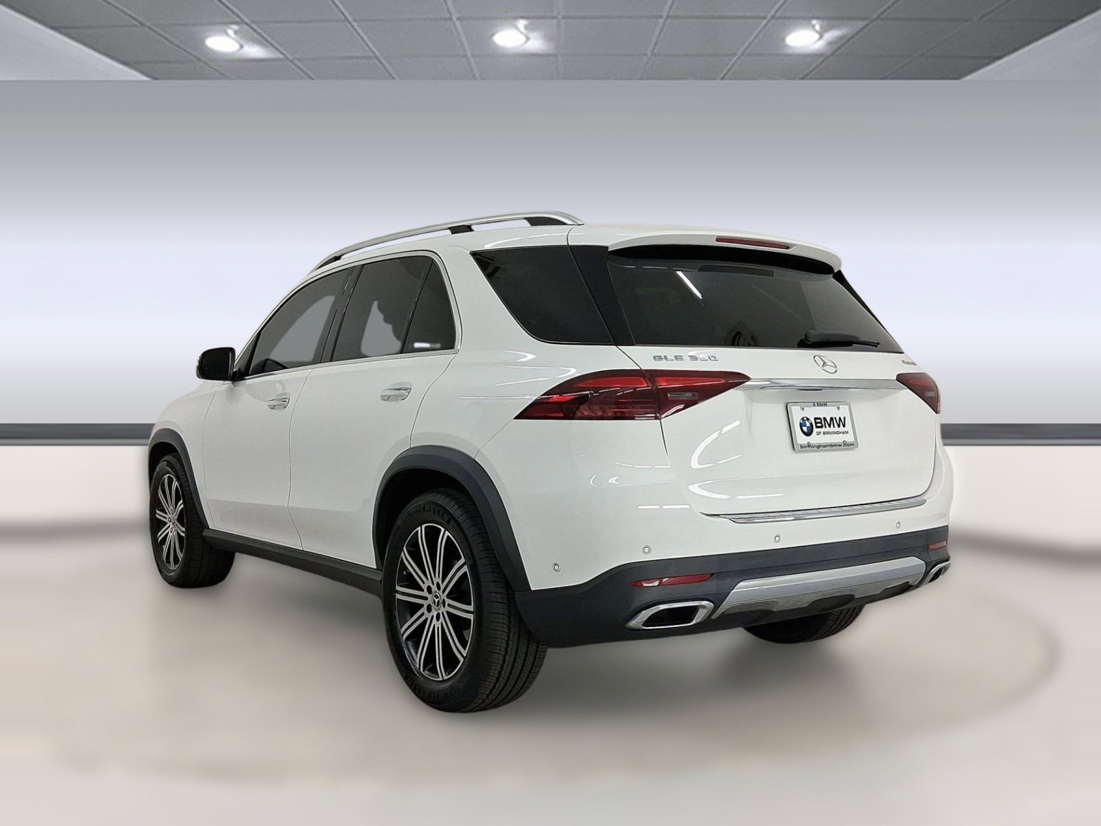 Used 2024 Mercedes-Benz GLE 350 4MATIC image 3