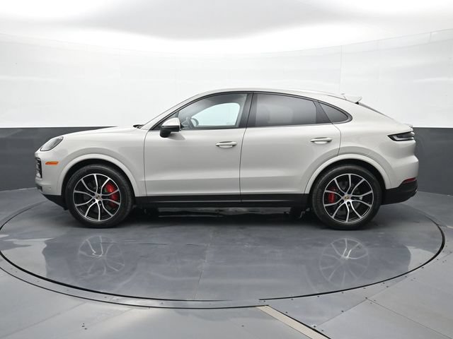 Certified 2025 Porsche Cayenne S AWD/4WD image 2